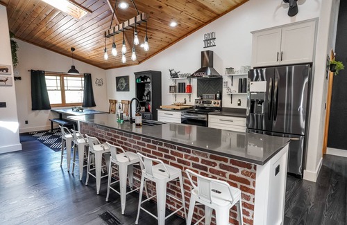 Pinetop-Lakeside Cabina | WOOD LODGE * SECLUDED REMODELED CABIN IN THE WOODS 1.25 ACRES