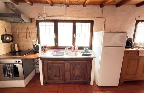 Los Masos Casa | Wood Lodge - Sleeps10 - Skiing - Thermal Baths