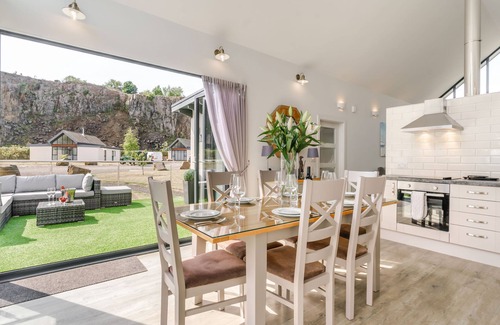 Bamburgh Cabaña | WOOD SAGE, family friendly, character holiday cottage in Bamburgh