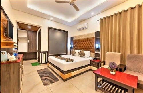 Kumarhatti Cama Y Desayuno | Wood Stock Kasauli - Rooms & Cottages - Panoramic View & Balcony Rooms