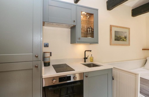 Earl Sterndale Casa | Woodbine Retreat