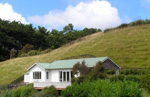 Tawa Cabaña | - CASA DE QUEMADURAS DE MADERA-- Rural superior autónomo - 15 minutos de Wellington CBD