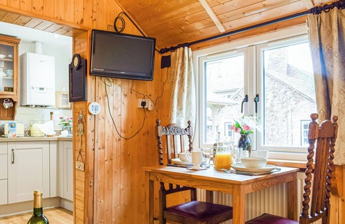 Telford Cabaña | Woodcarver's Cottage