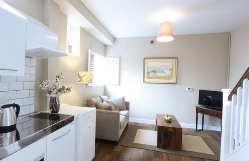 Charlton Apartamento | Suite-Rural-Baño en la habitacion-Vista al Jardín-Woodcote