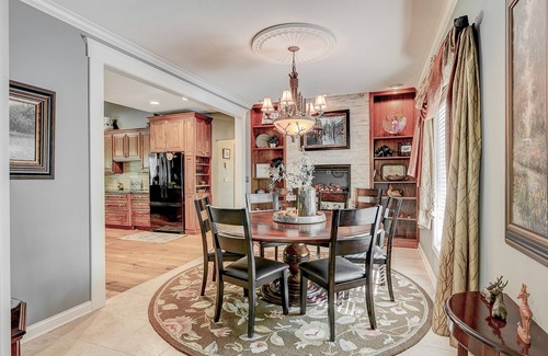 Austinburg Casa | Wooded Luxury Home