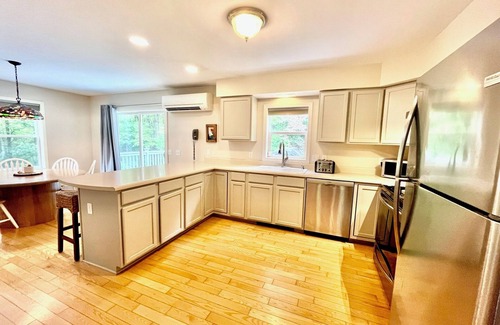 Ithaca Casa | Wooded Retreat on 5 acres close to Cornell & Ithaca College