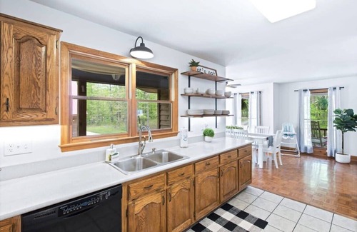 Rising Fawn Casa | Wooded Retreat with game area and hot tub!