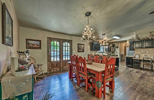 Ruidoso Cabina | Wooded Ruidoso Hideaway w/ Deck: Ski, Hike & Golf!