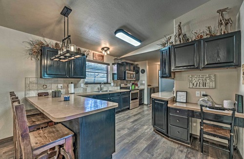 Ruidoso Cabina | Wooded Ruidoso Hideaway w/ Deck: Ski, Hike & Golf!