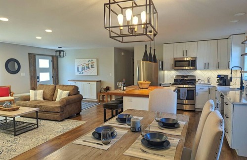Wausau Casa | Wooded waterfront retreat with hot tub & fire pit