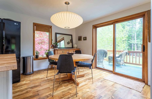 Town of Olive Casa | Wooded Way: Forest Views—Scenic Days—Starry Skies