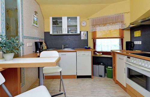 Bad Pyrmont Apartamento | Wooden Apartment in Löwensen Lower Saxony with Terrace