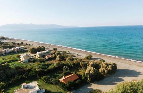 Gerani Casa | Wooden Beach House