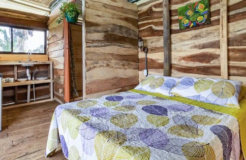 San Isidro de El General Cabina | Wooden Cabin With Amazing Views