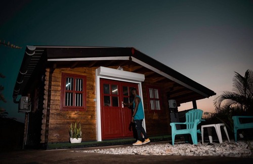 Matoury Chalet De Esquí | Chalet A de Madera en el Corazón de la Naturaleza