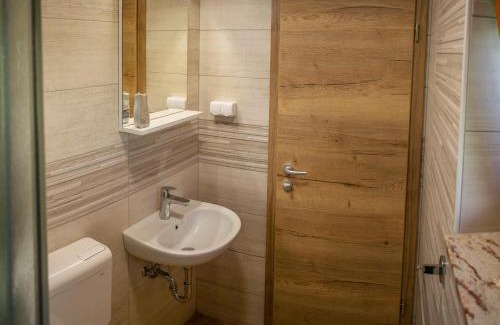 Davca Apartamento | Wooden Chalet - Homestead Vrhovc