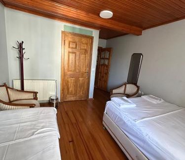 Uskudar Hotel | WOODEN House ÜSKÜDAR