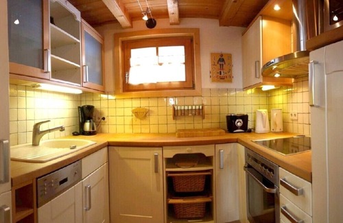 Reichenau Cabina | Exclusiva cabaña de madera a 1800 m, sauna, estufa de azulejos, equipamiento de primera.
