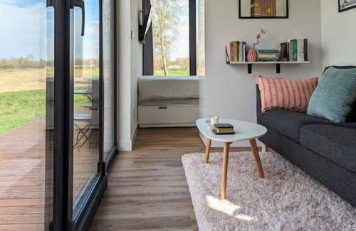 Kraljevec Sesvetski Casa | Wooden house and Container home