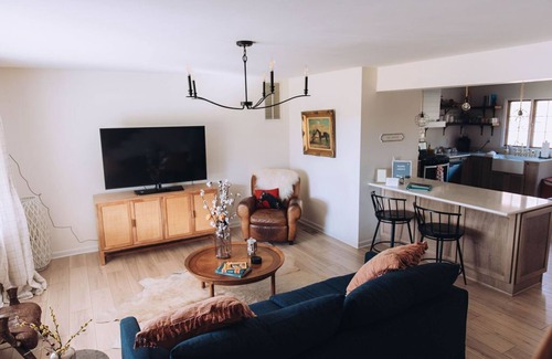 Demotte Cabaña | Wooden Shoe Cottage - Quiet & Relaxing Stay
