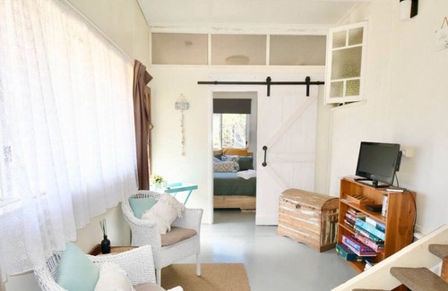 Woodgate Casa | Woodgate Beach Shack @ 10 Fifth Avenue WOODGATE