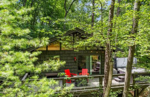 Asheville Casa | Woodhaven Cabin Sauna & Hot tub