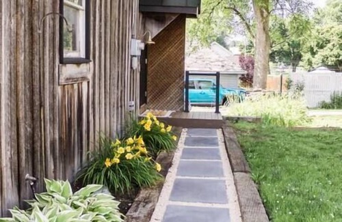 Myerstown Casa | Woodhaven Hideaway: luxe retreat, easy walk to local pool
