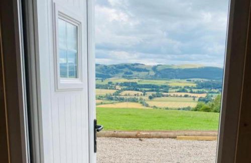 Perth Casa | Woodhead Shepherds Hut - Sleeps 2 - Mailer Farm