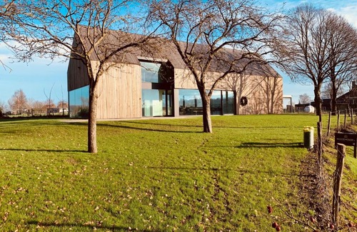 Zonnebeke Casa | Woodhouse94