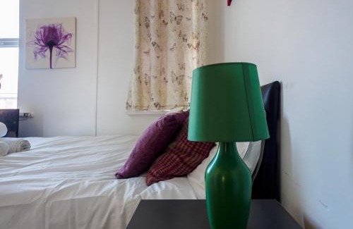 Stoke-on-Trent Apartamento | WoodHus Lodge Fantastic Large Double Room 3