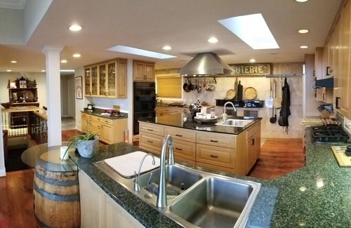 Redmond Casa | Woodinville Wine Country Tuscan/Chateau Style Home w/ Winery. Wines by appt.
