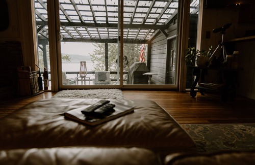 Hauser Cabina | Woodland Beach Drive Lake House