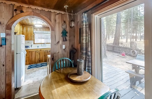 Joseph Casa | Woodland Cabin w/ Fenced Backyard, Deck, Front Porch & WiFi - Dogs Welcome