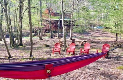 Ellijay Cabina | Woodland Creekside Cabin/HotTub/WiFi/Gameroom