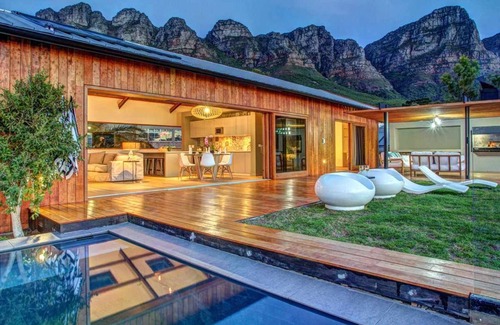 Sector 35 Cabina | Woodland Haven with Modern Comforts