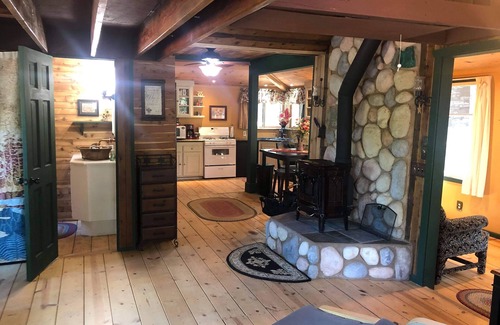 Pauma Valley Cabina | Woodland Hideaway