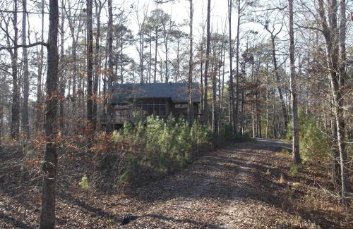 Mount Ida Casa | Woodland Hideaway Haven
