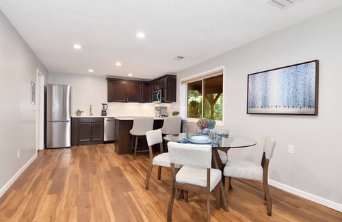 Sunnyside Apartamento | Woodland Retreat Apartment in Happy Valley - minimum 30 days