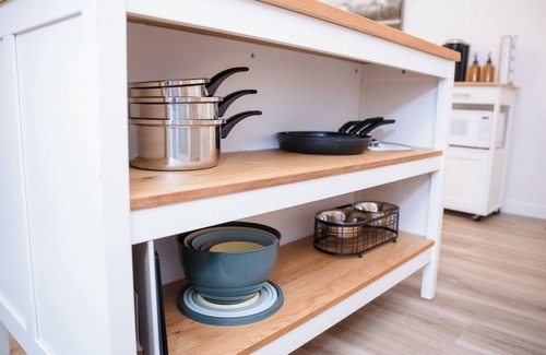 Maple Ridge Casa | Woodland Retreat - Family Friendly 1 Br Suite