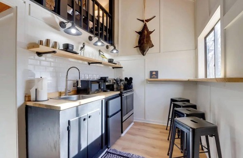 Gentry Cabina | Woodland Retreat! Less than 10 minutes from Downtown Siloam Springs