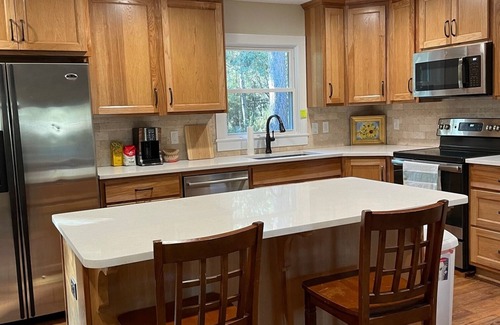 Daphne Casa | Woodland River Retreat Cozy, quiet, well-appointed home near Fairhope