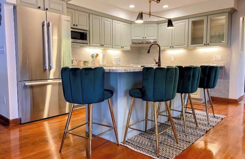 North Windham Casa | Woodland with Fireplace Home