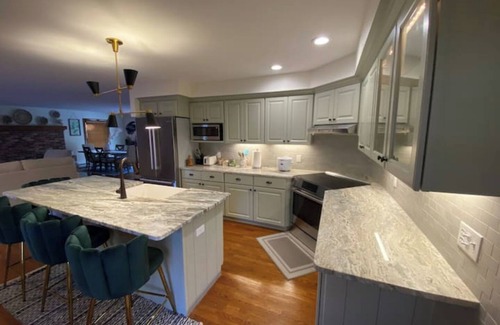 North Windham Casa | Woodland with Fireplace Home