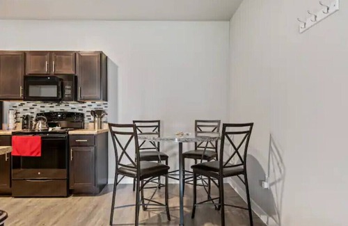 Conroe Apartamento | Woodlands 2 Bedroom Cozy Apt w/ Free Parking
