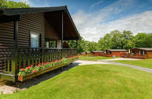Meathop Casa | Woodlands Hotel & Pine Lodges