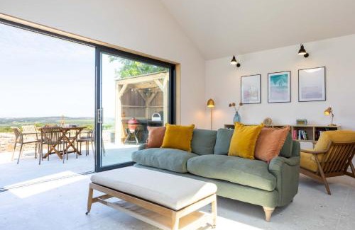 Holsworthy Casa | Woodlark
