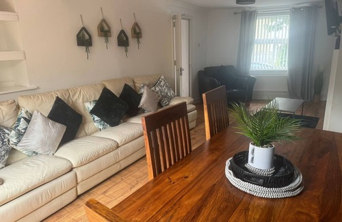 Egremont Casa | Woodman House- 7 Bed House