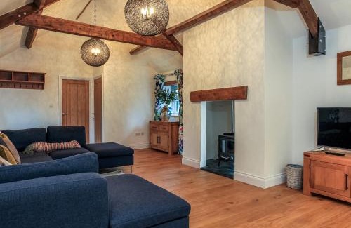 Chippenham Casa | Woodmans Cottage Nables Farm