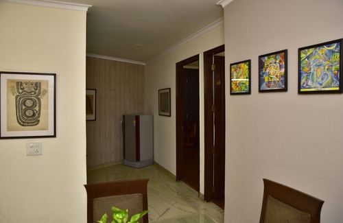 Hauz Khas Apartamento | Woodpecker - 2 Bedroom Service Apartment