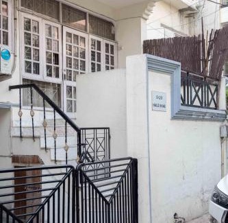 Kharera Cama Y Desayuno | Woodpecker Apartments Hauz khas